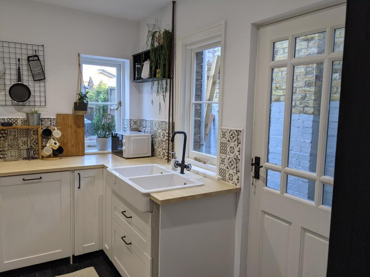 Beautiful Seaside Willow Hosted By Whitstable-holidays * Whitstable